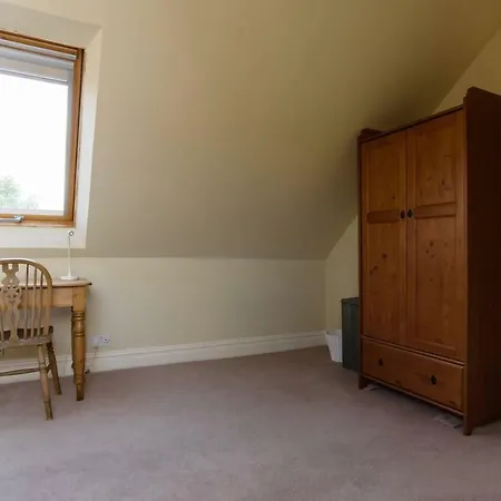 Relaxing, Spacious House With Gardens In Redland * Bristol