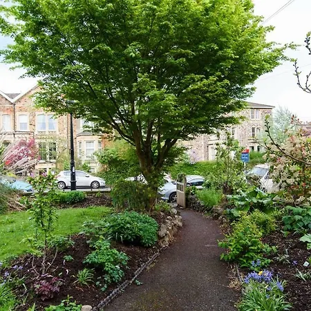 Relaxing, Spacious House With Gardens In Redland Casa de Férias Bristol