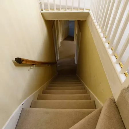 Relaxing, Spacious House With Gardens In Redland Bristol